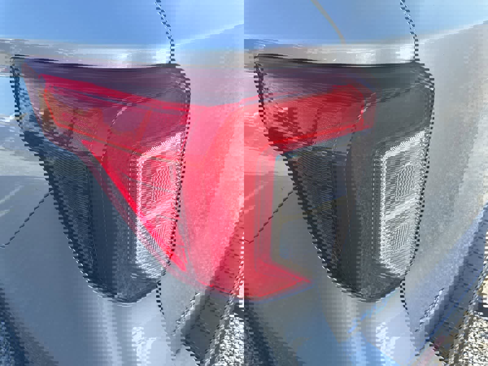 Used 2021 Ford Explorer XLT w/ Equipment Group 202A image 12