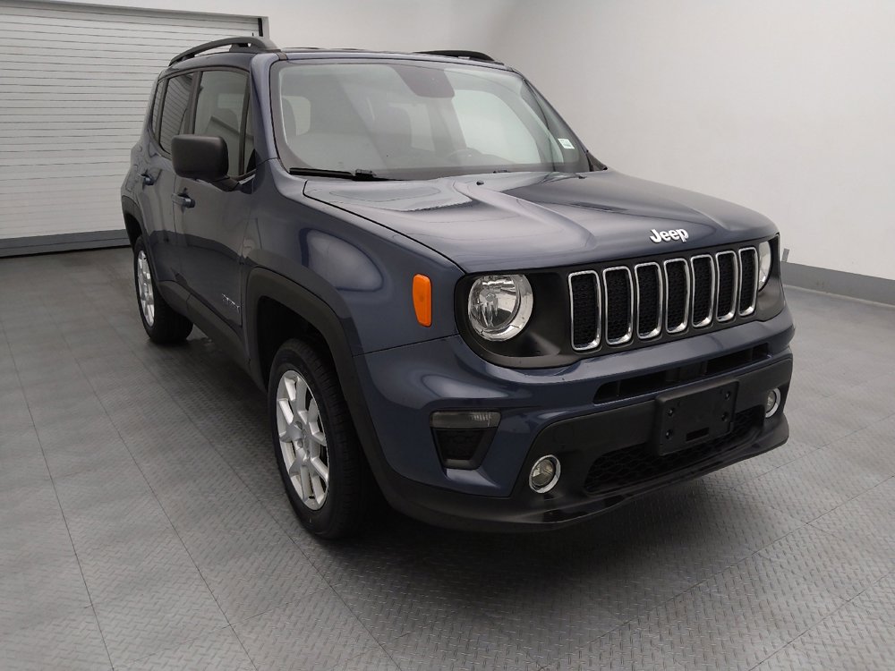 Used 2020 Jeep Renegade Latitude w/ Cold Weather Group AWD/4WD image 14