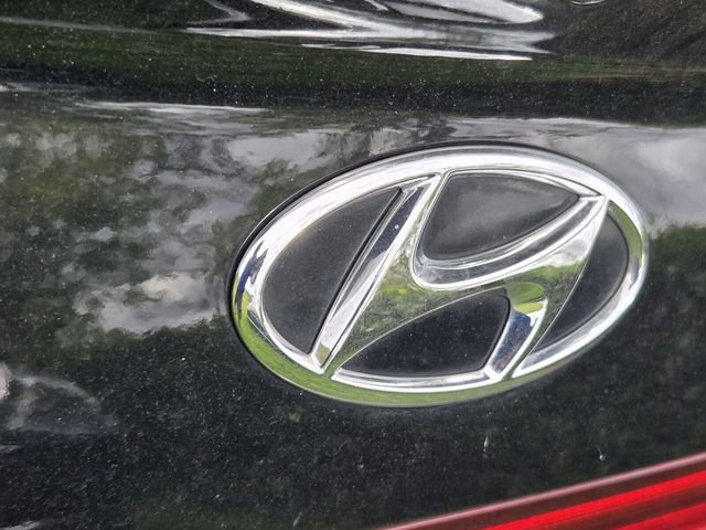 Used 2023 Hyundai Sonata SE w/ Cargo Package FWD image 9