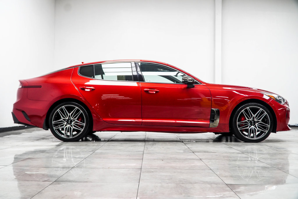 Used 2023 Kia Stinger GT2 RWD image 10