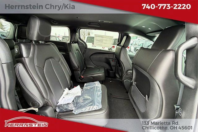 New 2026 Chrysler Voyager LX FWD image 28