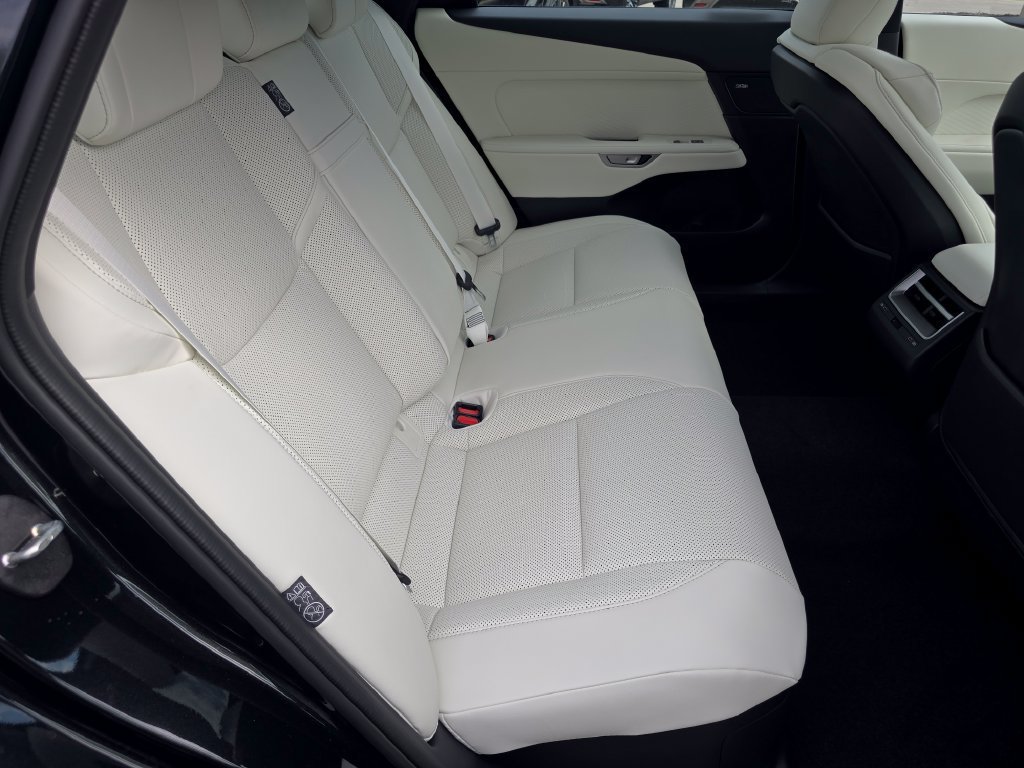 New 2026 Lexus ES 350h w/ Cold Area Package FWD image 5