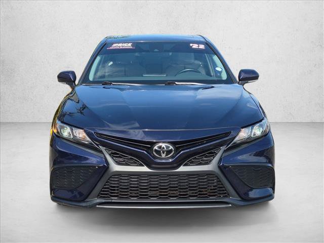 Used 2022 Toyota Camry SE w/ Convenience Package FWD image 2