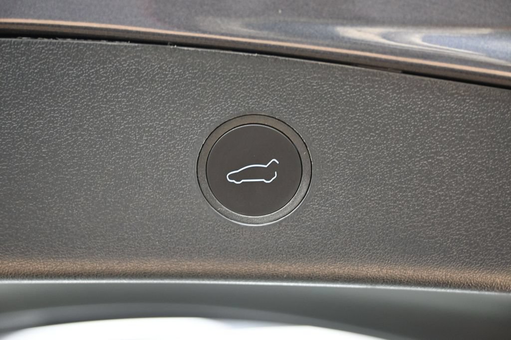 Used 2023 Tesla Model 3 Standard Range RWD image 15