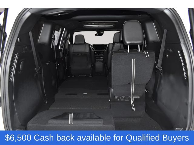 New 2026 Chrysler Pacifica Select AWD/4WD image 36