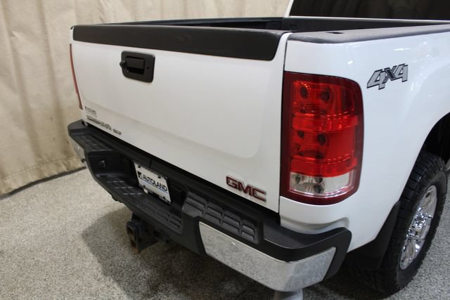 Used 2013 GMC Sierra 2500 SLT w/ SLT Convenience Package AWD/4WD image 5