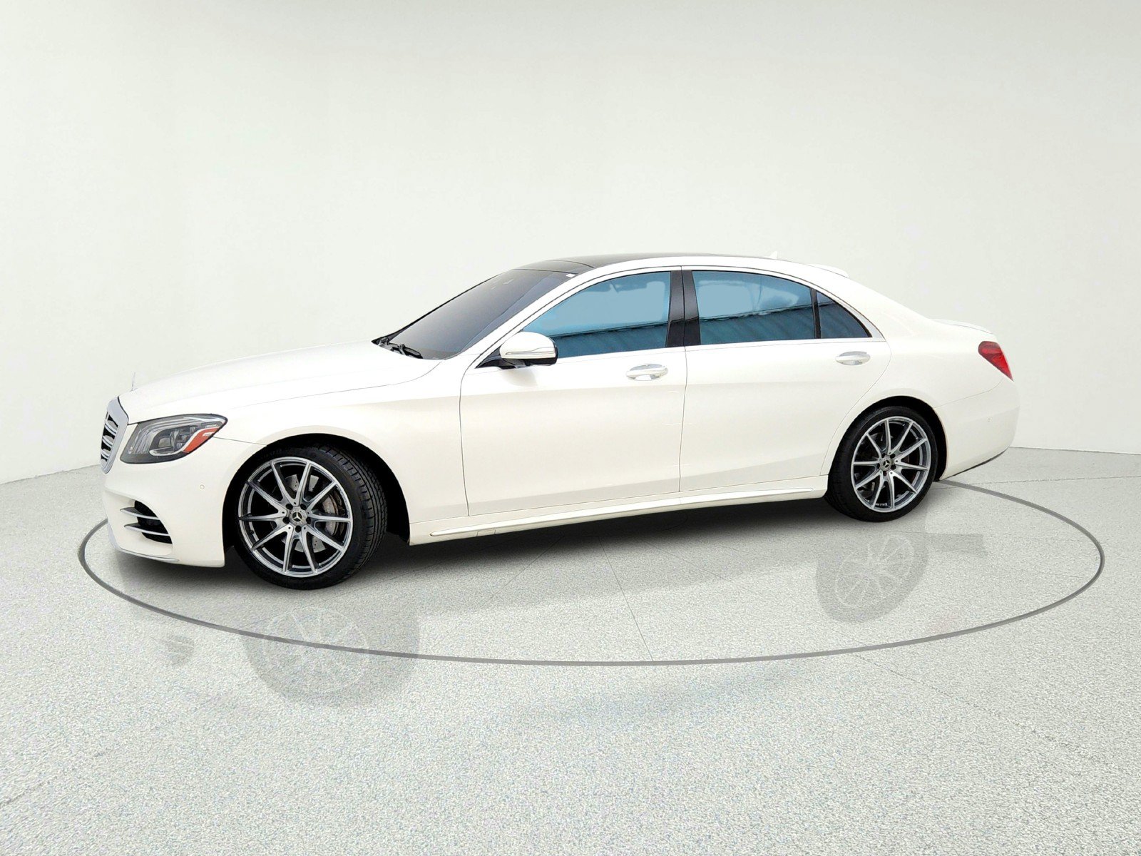 Used 2018 Mercedes-Benz S 560 Sedan image 15