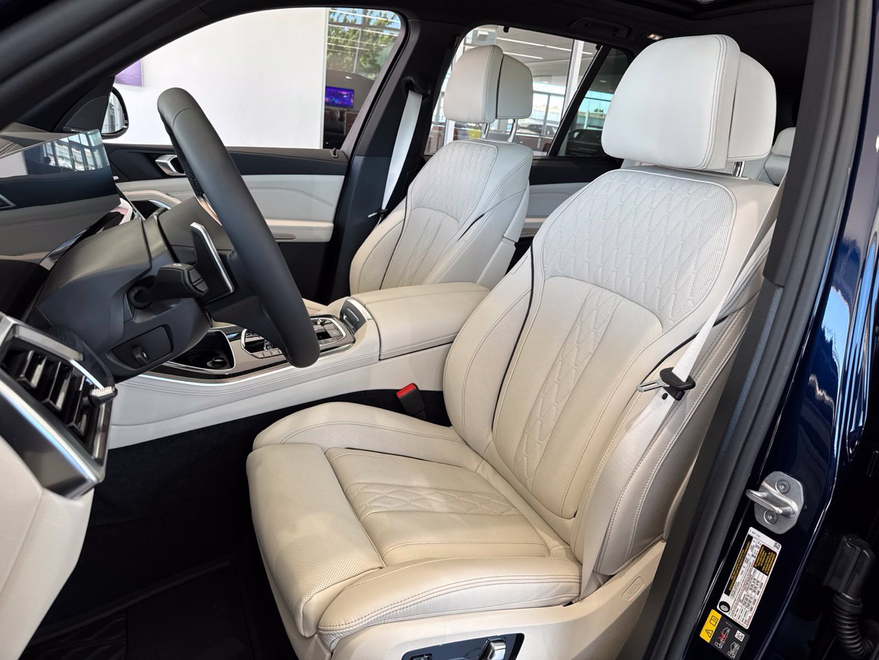 New 2026 BMW X5 xDrive50e w/ Executive Package AWD/4WD image 15