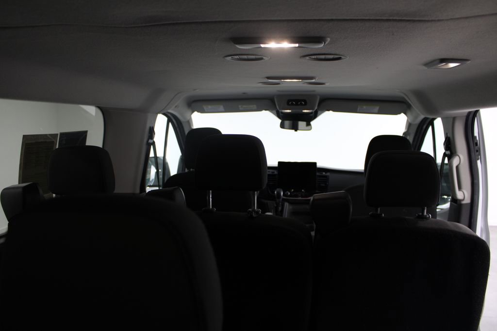 Used 2023 Ford Transit 350 XLT image 33