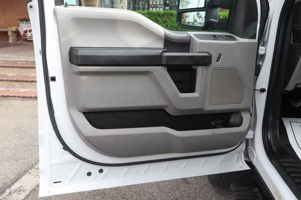 Used 2021 Ford F550 2WD Regular Cab Super Duty image 16