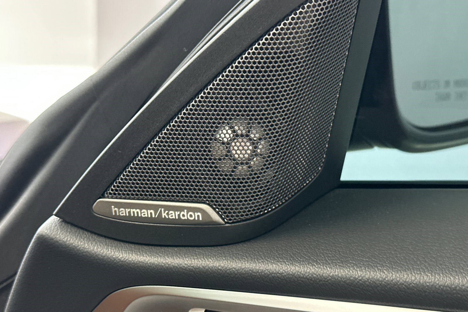 Certified 2024 BMW i4 eDrive35 w/ M Sport Package image 21