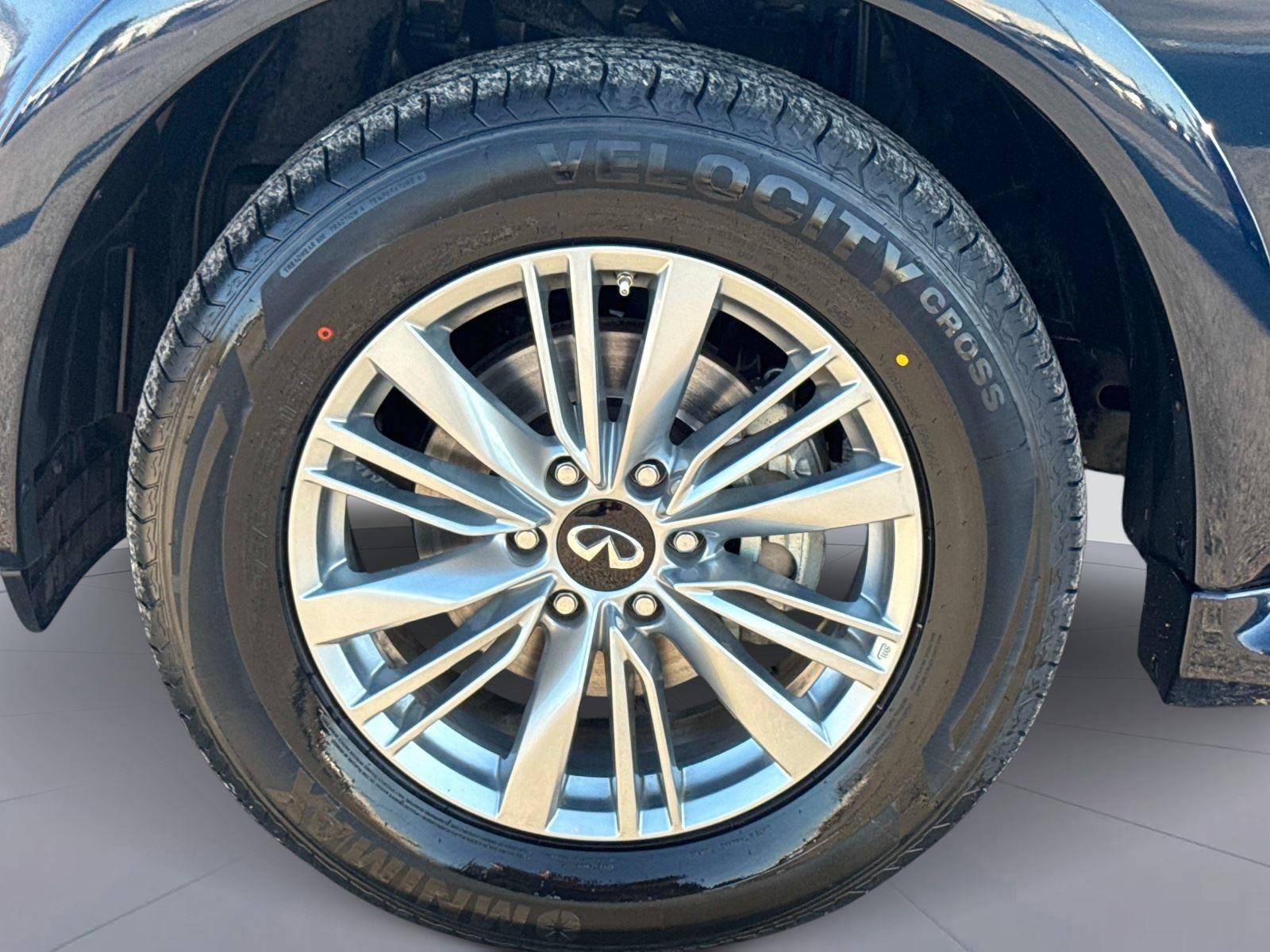 Used 2024 INFINITI QX80 Luxe image 11