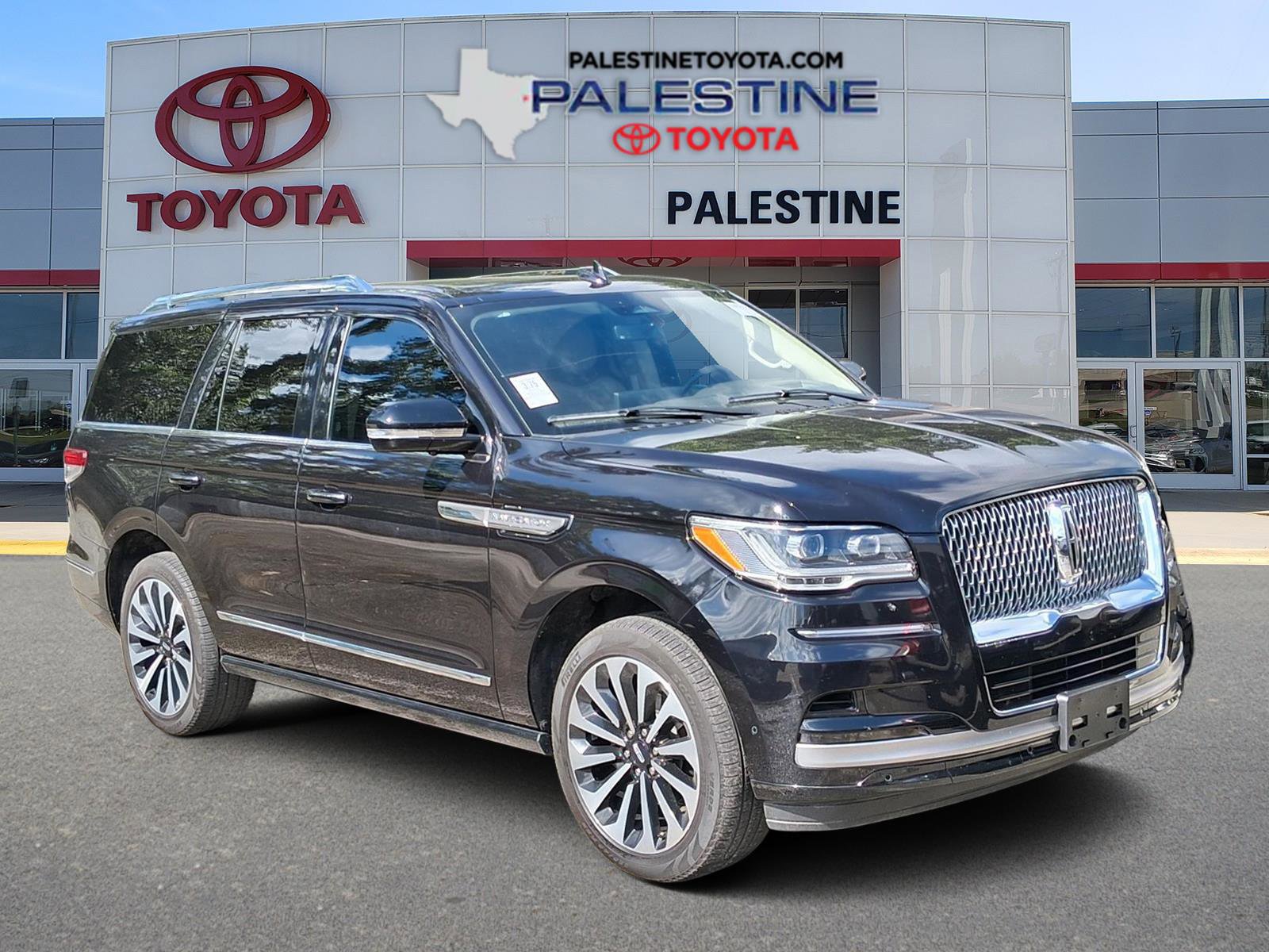 Used 2024 Lincoln Navigator Reserve