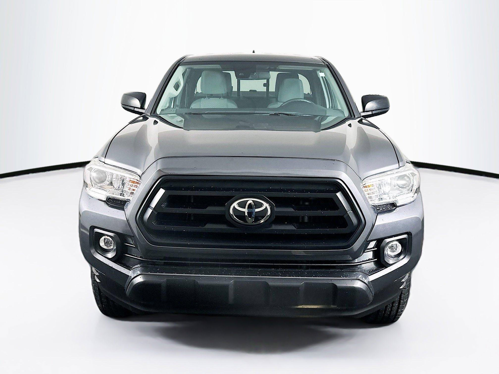 Used 2020 Toyota Tacoma SR w/ SX Package image 2