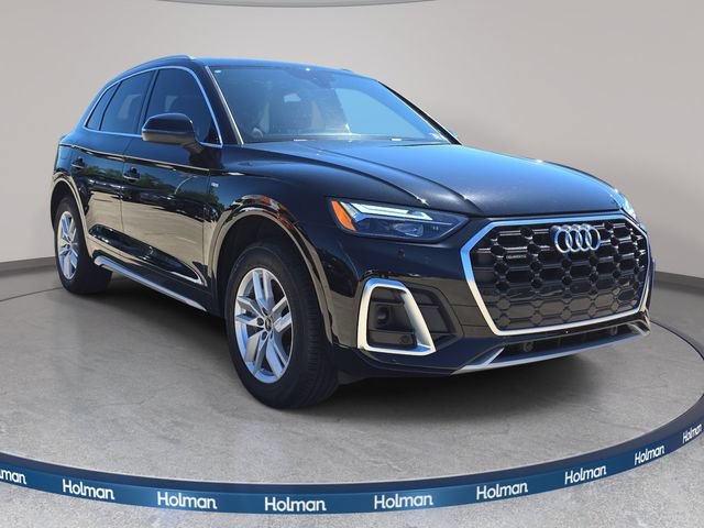 Used 2023 Audi Q5 2.0T Premium w/ Convenience Package AWD/4WD image 4
