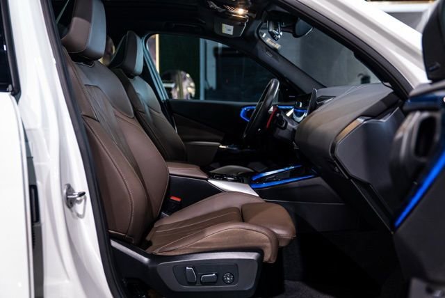 Used 2025 BMW X3 M50 w/ Premium Package image 12