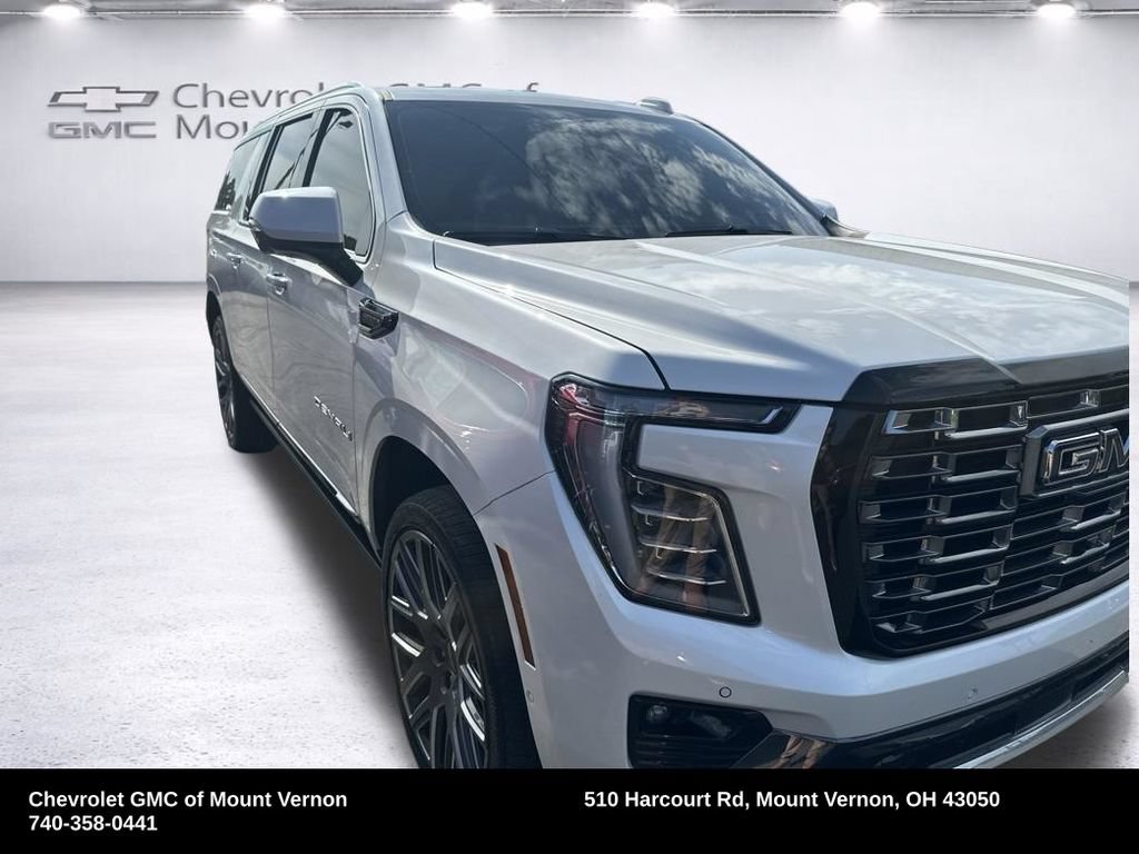 Used 2025 GMC Yukon XL Denali Ultimate AWD/4WD image 2