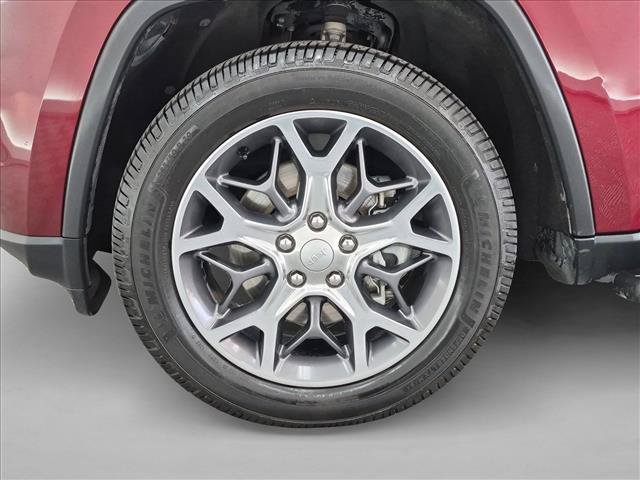 Used 2021 Jeep Grand Cherokee Limited AWD/4WD image 28