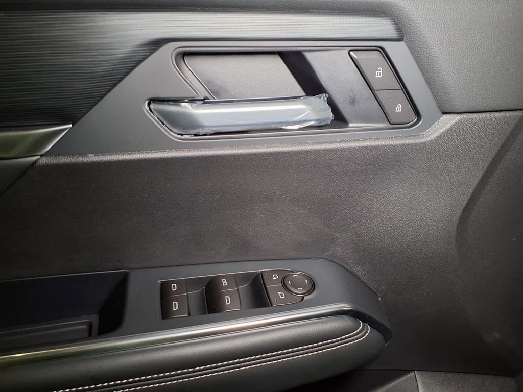 New 2026 GMC Acadia Elevation w/ Black Edition FWD image 15