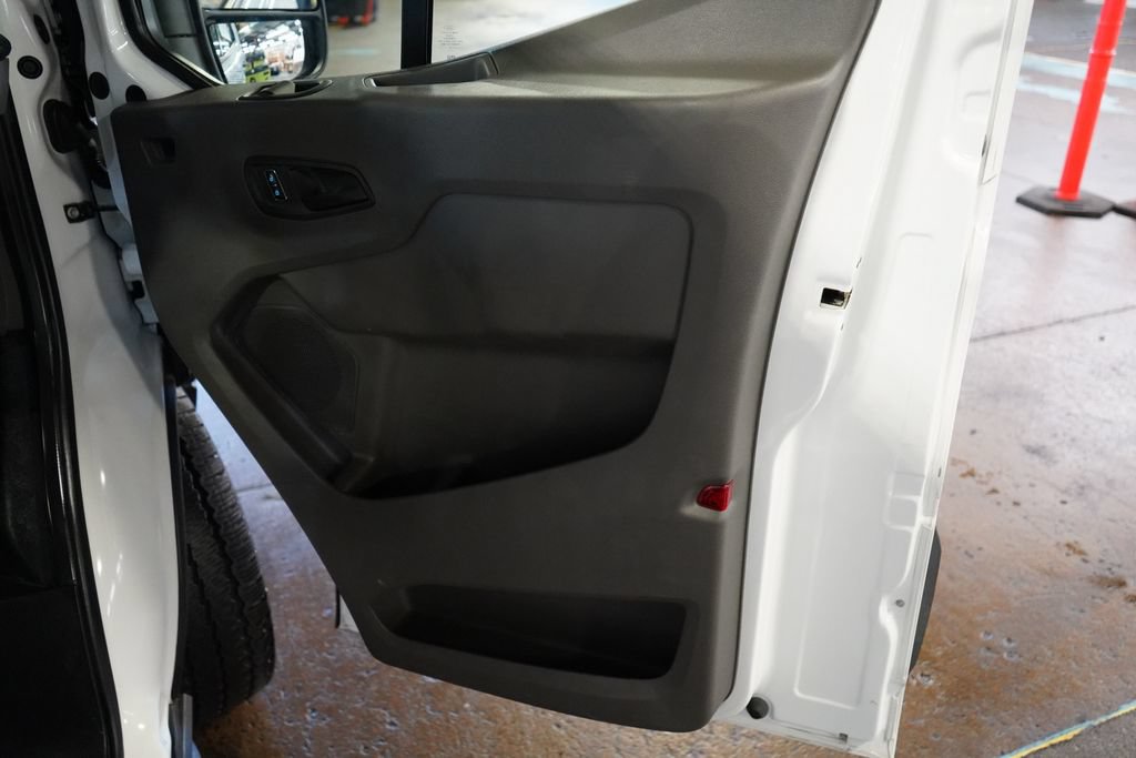Used 2025 Ford Transit 150 Low Roof RWD image 22