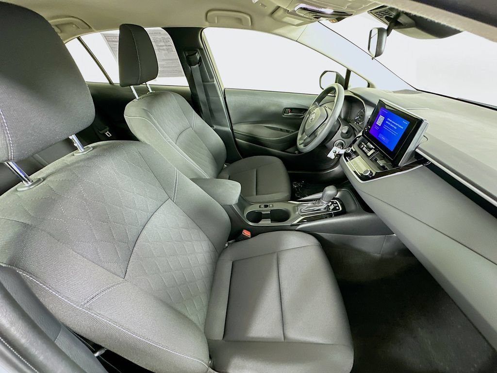 Used 2025 Toyota Corolla Hybrid Sedan FWD image 32