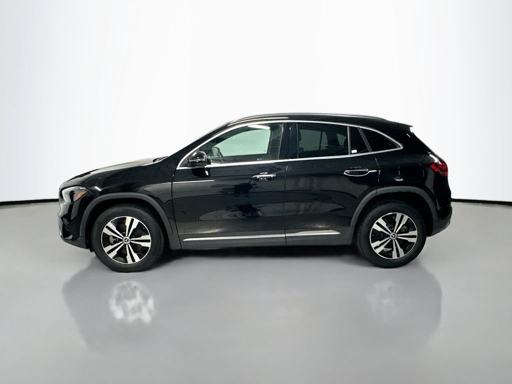 Certified 2024 Mercedes-Benz GLA 250 4MATIC image 2
