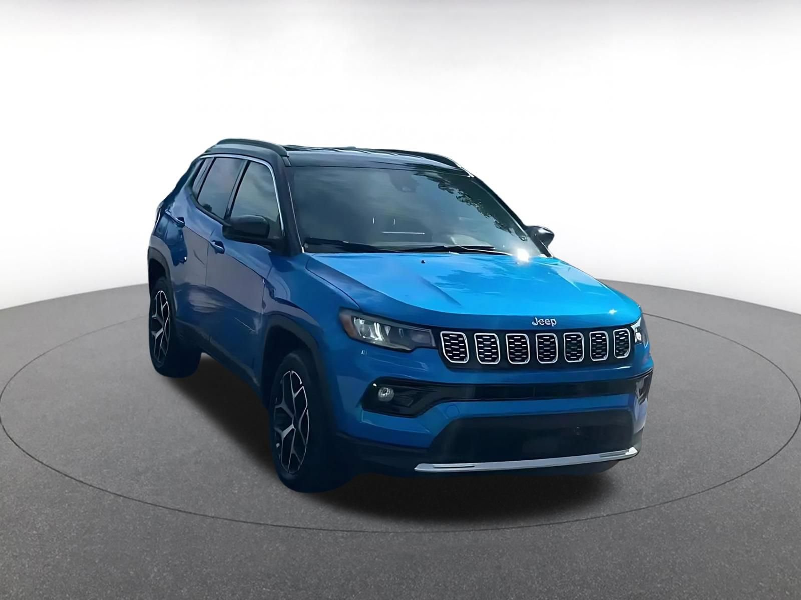 Used 2025 Jeep Compass Limited AWD/4WD image 3