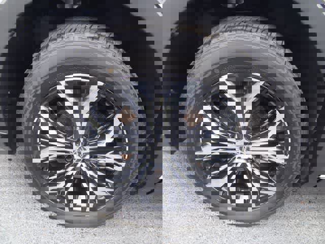 Used 2025 Toyota Crown XLE image 13