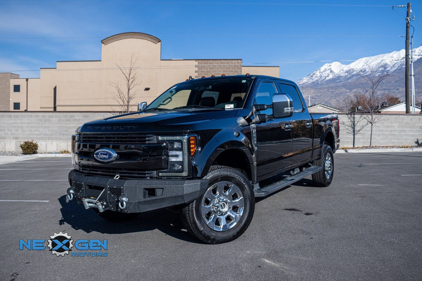 Used 2019 Ford F350 Lariat w/ Lariat Ultimate Package image 3