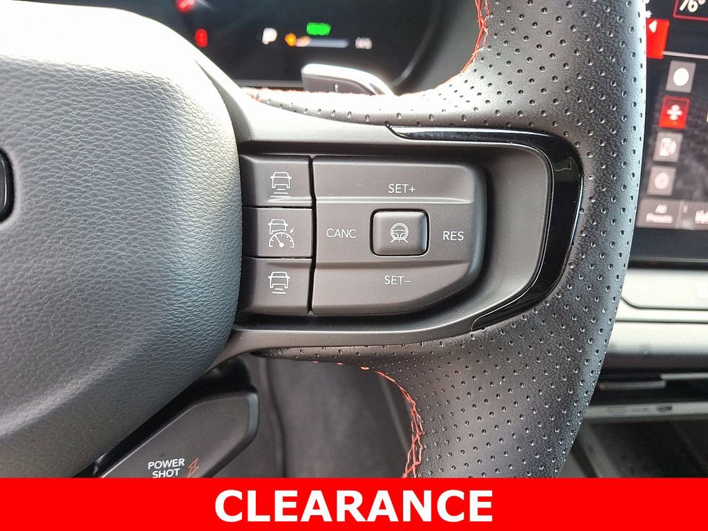 Used 2024 Dodge Charger R/T w/ Plus Group image 21