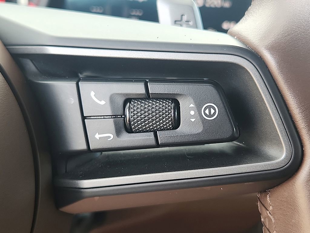 Certified 2020 Porsche 911 Carrera image 18