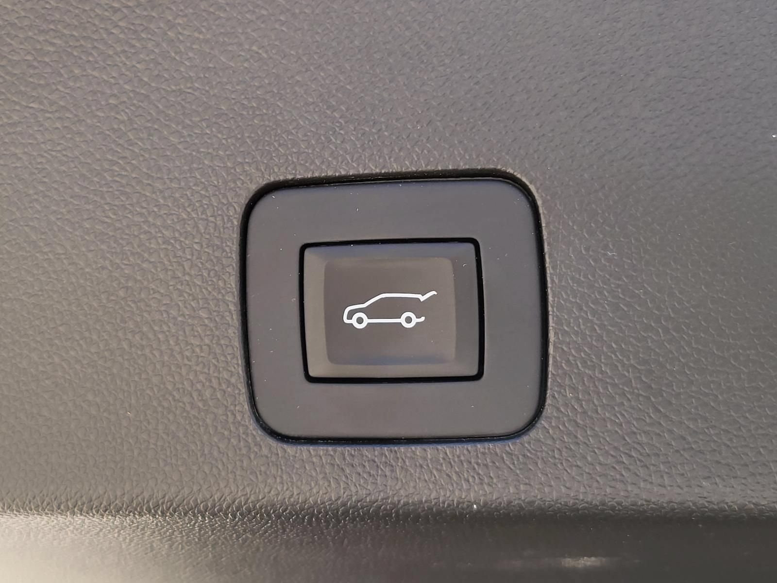 Used 2025 Buick Encore GX Sport Touring w/ Advanced Technology Package FWD image 15