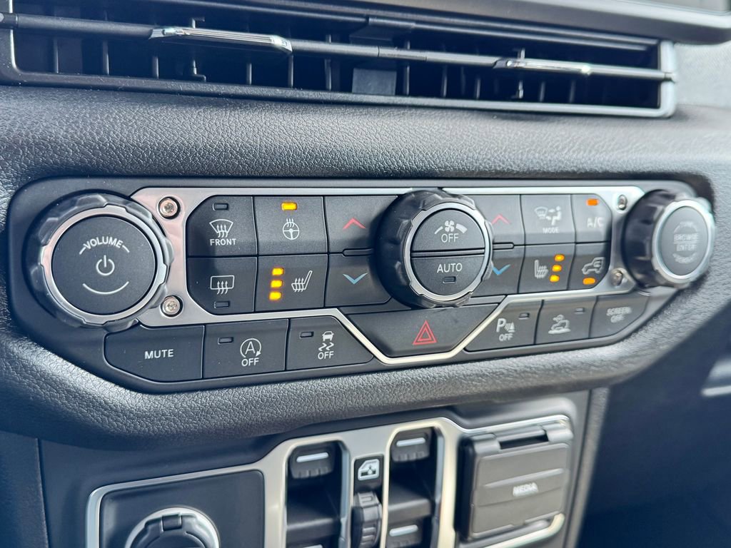 New 2026 Jeep Wrangler Unlimited Sport AWD/4WD image 15