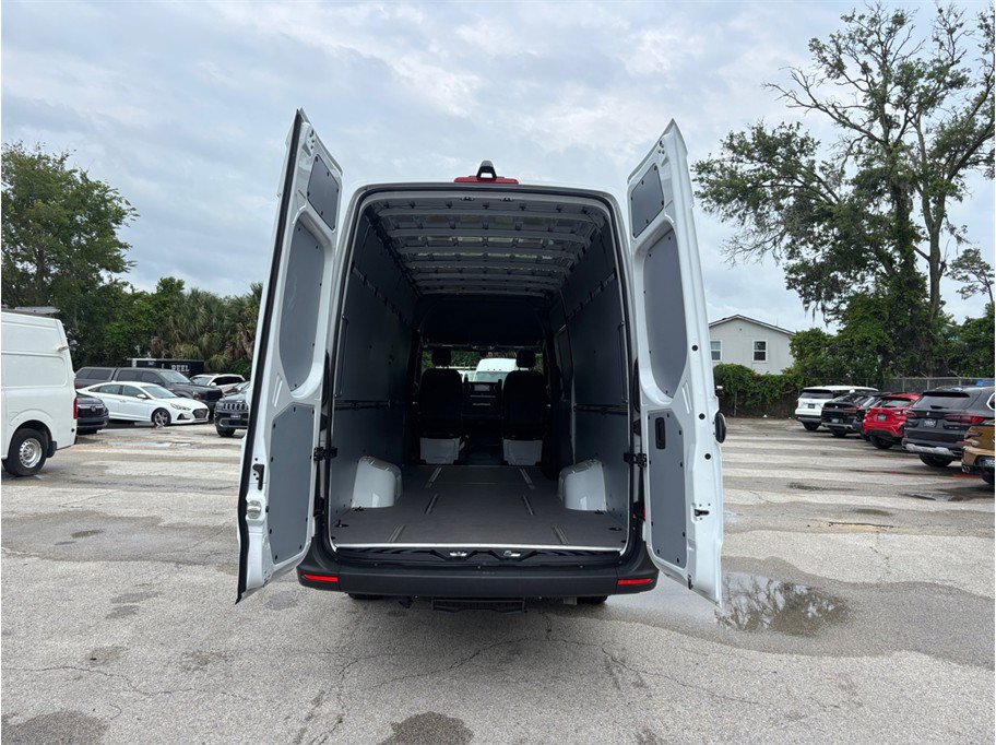 Used 2025 Mercedes-Benz Sprinter 3500 170 Extended Cargo image 37