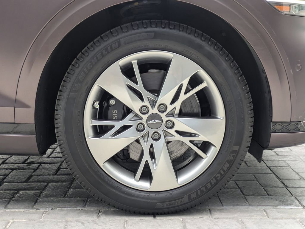 Used 2023 Genesis GV70 3.5T Sport w/ Sport Advanced Package image 12