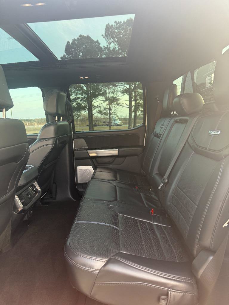 Used 2025 Ford F350 Platinum w/ FX4 Off-Road Package image 5
