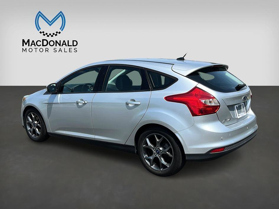Used 2014 Ford Focus SE w/ Equipment Group 201A FWD image 5