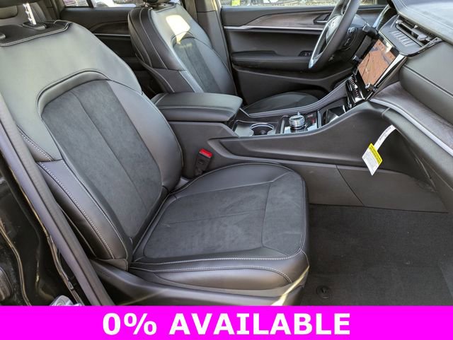 New 2026 Jeep Grand Cherokee Altitude image 28