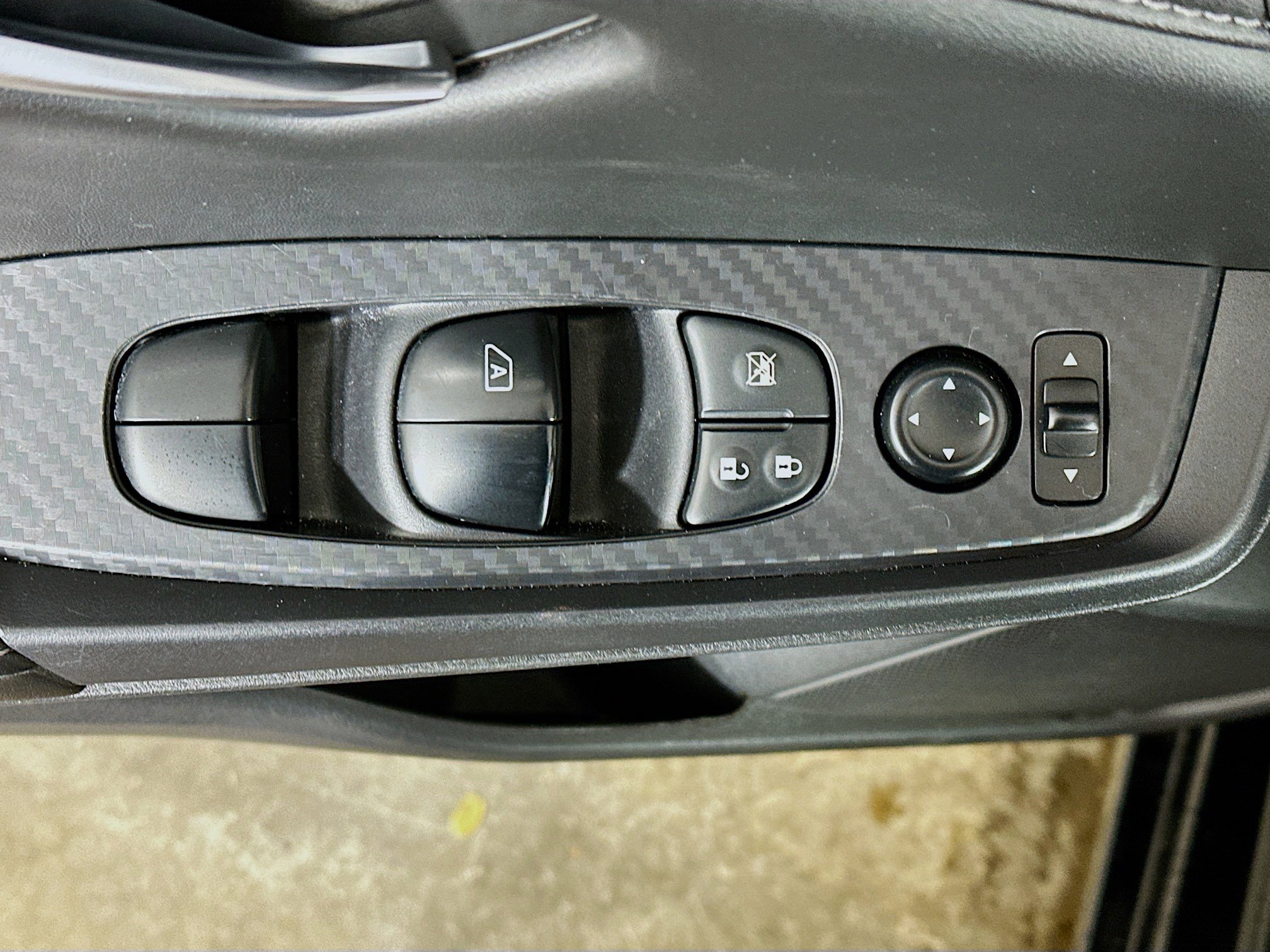 Used 2024 Nissan Sentra SV image 15