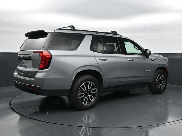 Used 2023 GMC Yukon AT4 w/ Technology Package AWD/4WD image 2
