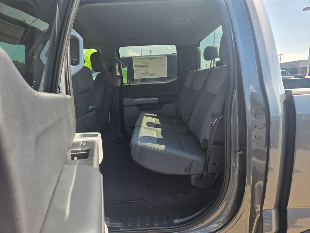 New 2027 Ford F250 XLT AWD/4WD image 8