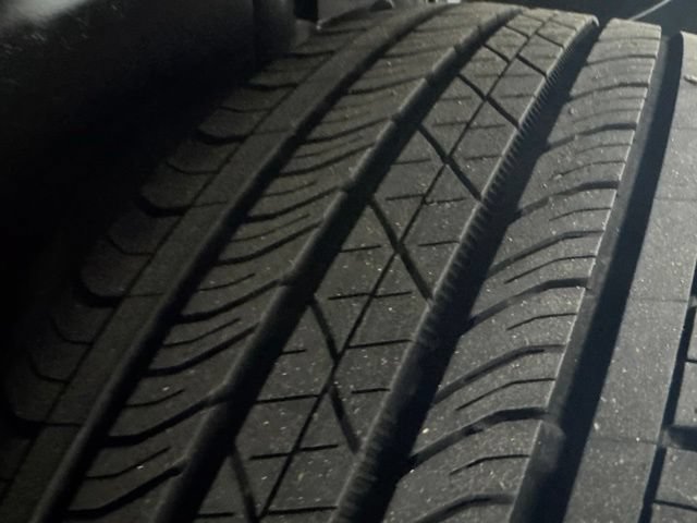 Used 2025 Chevrolet TrailBlazer LT AWD/4WD image 34