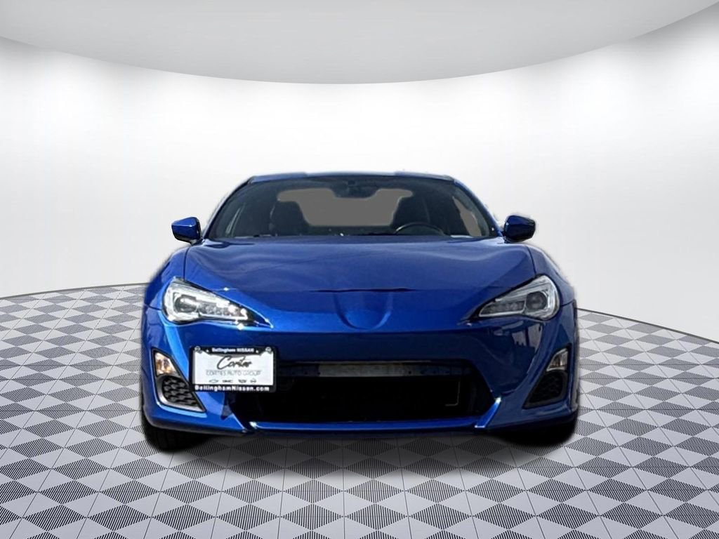 Used 2018 Subaru BRZ Limited w/ Popular Package #3 RWD image 2