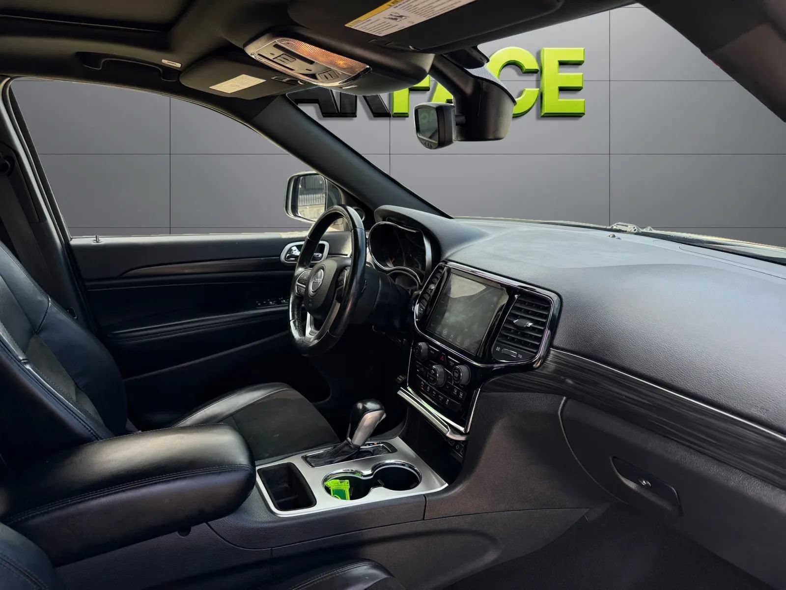 Used 2019 Jeep Grand Cherokee Altitude AWD/4WD image 22