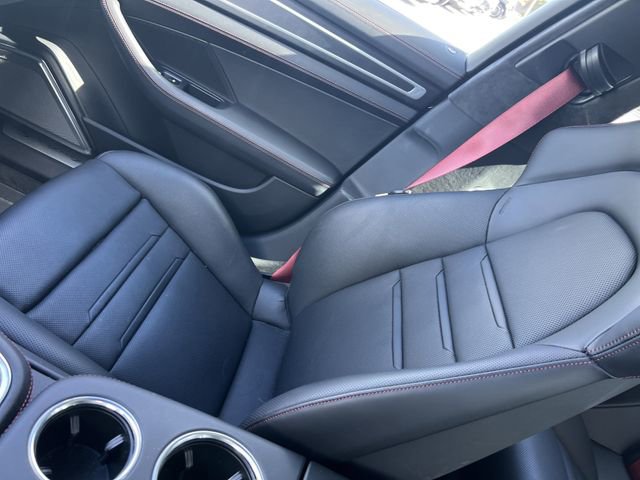 Used 2023 Porsche Panamera Turbo S image 28