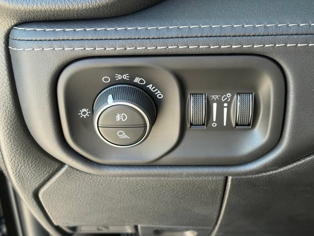 New 2026 RAM 3500 Limited AWD/4WD image 25