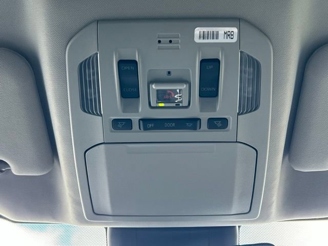Used 2022 Toyota Highlander XLE AWD/4WD image 77