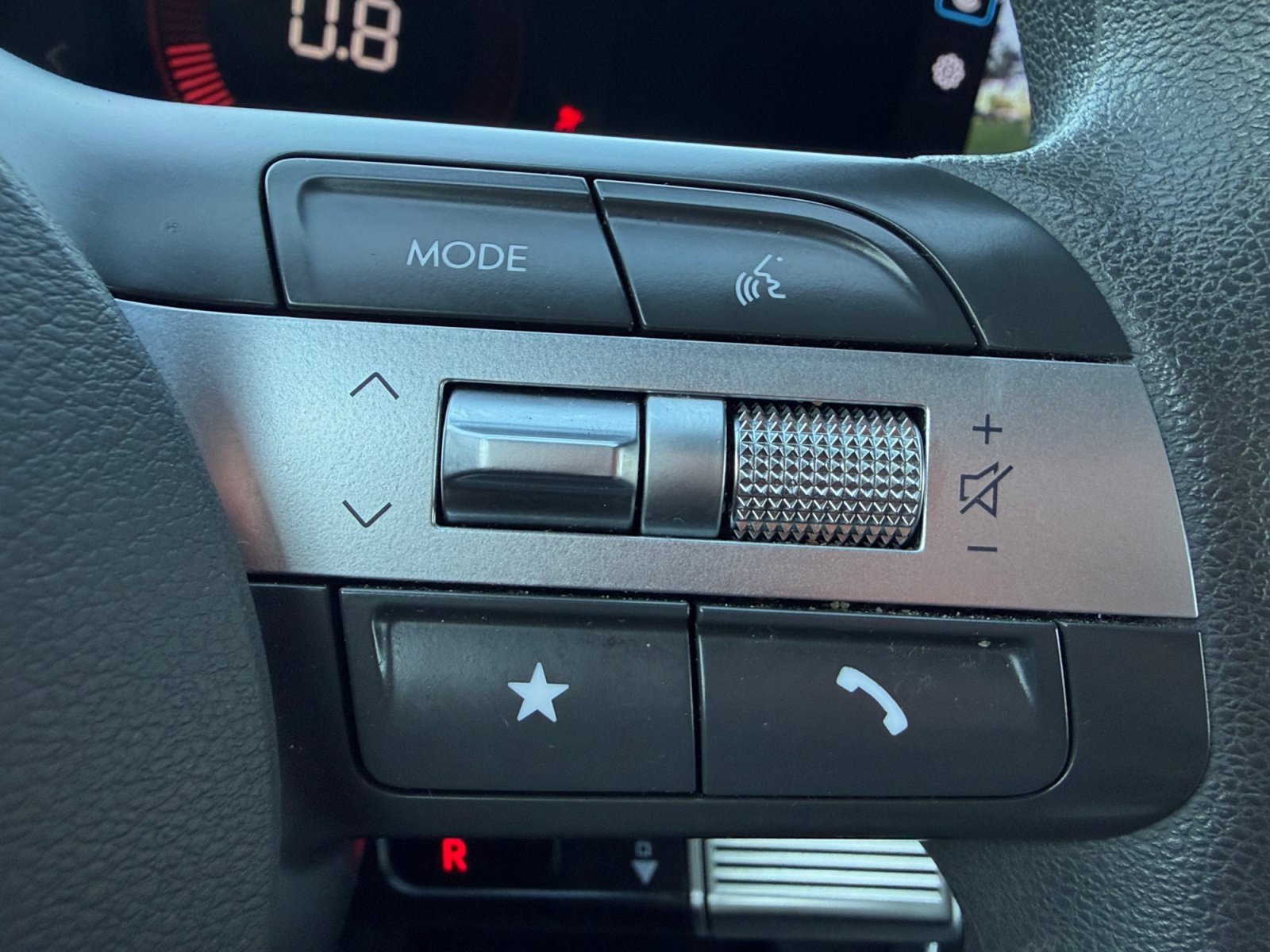 Used 2025 Hyundai Sonata SEL FWD image 22