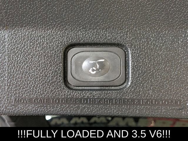 Used 2017 Ford Explorer Limited w/ Equipment Group 301A AWD/4WD image 25