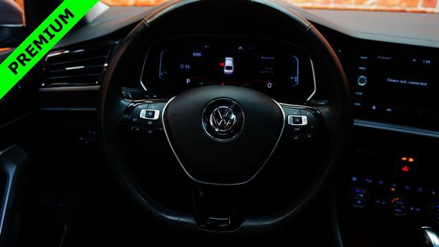 Used 2020 Volkswagen Jetta SEL Premium image 12